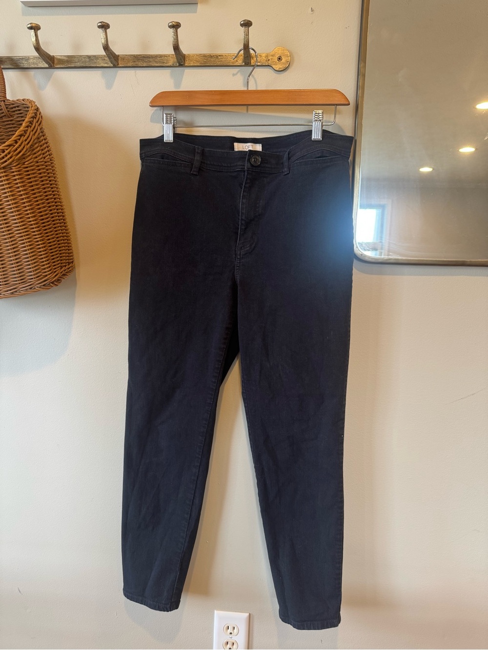 LOFT Black Skinny Jeans | Women's Size 10